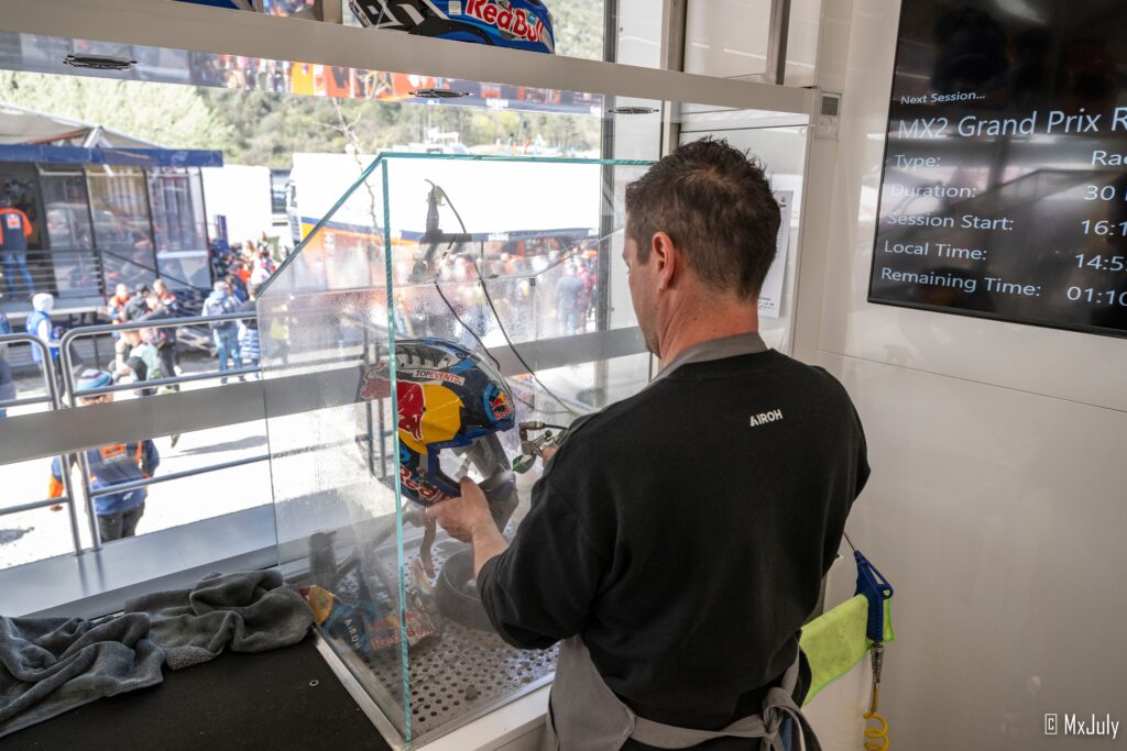 airoh-e-mxgp-una-collaborazione-duratura-che-guarda-al-futuro-con-metropolis