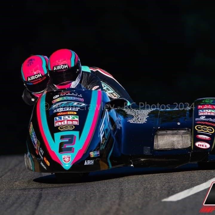 peter-founds_jevan-walmsley_on-road